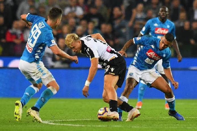 Soi kèo phạt góc Napoli vs Udinese, 21h ngày 19/3