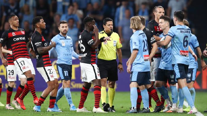 Soi kèo phạt góc WS Wanderers vs Sydney, 15h45 ngày 5/3