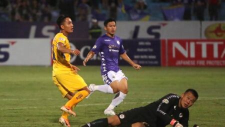 Phân tích kèo hiệp 1 Hà Nội vs SLNA, 19h15 ngày 31/7