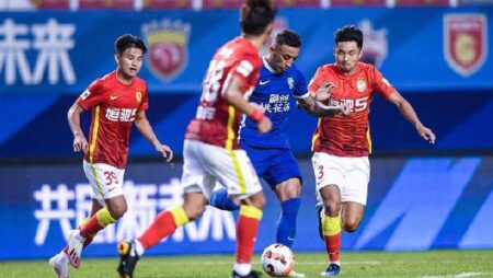 Phân tích kèo hiệp 1 Wuhan Yangtze vs Guangzhou FC, 14h30 ngày 4/7