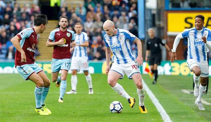 Soi kèo chẵn/ lẻ Huddersfield vs Burnley, 2h ngày 30/7