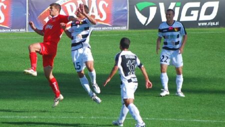 Soi kèo, dự đoán Macao Jagiellonia vs Widzew Lodz, 1h30 ngày 23/7