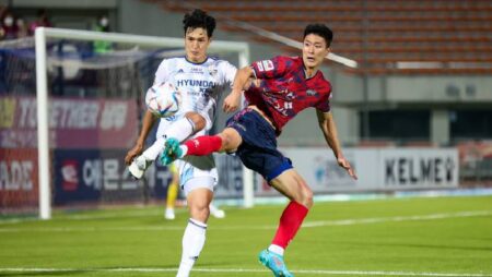 Soi kèo phạt góc Gangwon vs Gimcheon Sangmu, 17h30 ngày 8/7