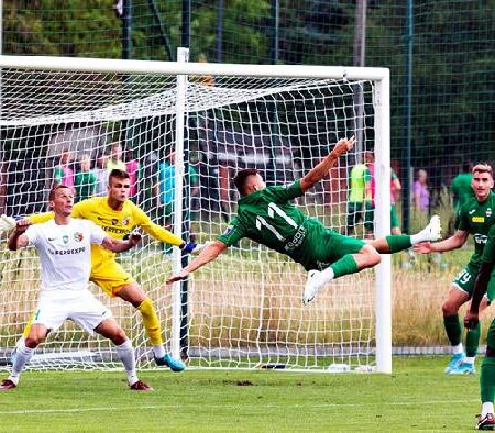 Soi kèo phạt góc Radomiak Radom vs Miedz Legnica, 17h30 ngày 17/7