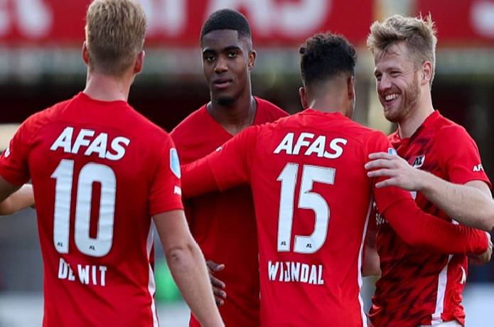 Soi kèo tài xỉu AZ Alkmaar vs Tuzla hôm nay, 01h30 ngày 22/07