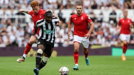 Dự đoán, soi kèo thẻ vàng Nottingham Forest vs West Ham, 20h ngày 14/8