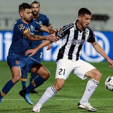 Máy tính dự đoán bóng đá 20/8: Chaves vs Vizela