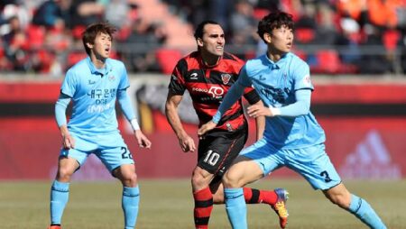 Phân tích kèo hiệp 1 Gimcheon Sangmu vs Pohang Steelers, 17h ngày 2/8