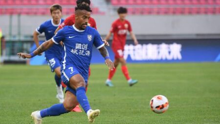 Phân tích kèo hiệp 1 Meizhou Hakka vs Wuhan Three Towns, 18h30 ngày 22/8