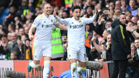 Nhận định kèo Leeds vs Barnsley, 1h45 ngày 25/8 dự đoán Cúp Liên đoàn Anh