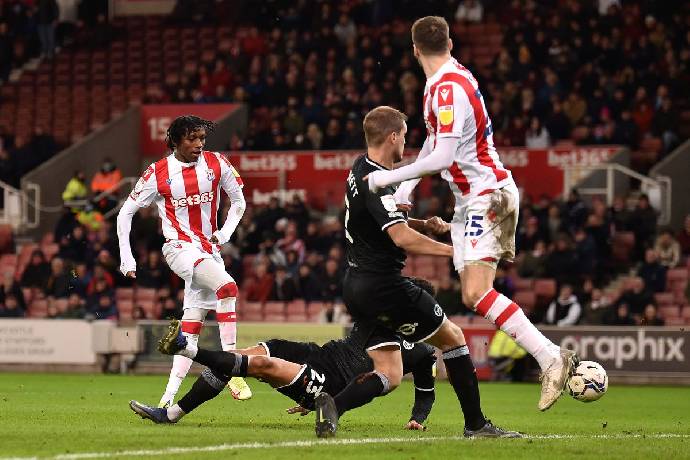 Soi kèo bóng đá Anh đêm nay 31/8: Stoke City vs Swansea City