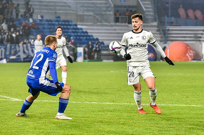 Soi kèo bóng đá Ba Lan đêm nay 30/8: Legia II vs Wisla