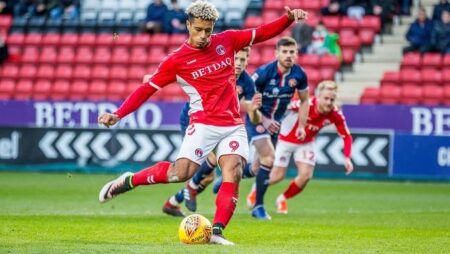 Soi kèo bóng đá cup LĐ Anh đêm nay 23/8: Walsall vs Charlton