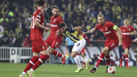Soi kèo, dự đoán Macao Antwerp vs Istanbul, 1h45 ngày 26/8