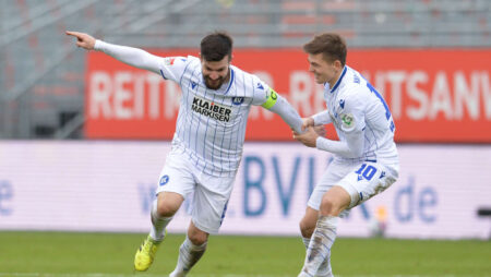 Nhận định kèo Karlsruhe vs Hansa Rostock, 18h00 ngày 27/8 dự đoán Hạng 2 Đức