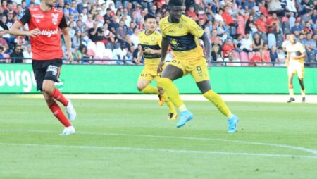 Nhận định kèo Pau vs Dijon, 0h00 ngày 7/8 dự đoán Hạng 2 Pháp