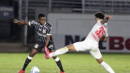 Soi kèo phạt góc Corinthians vs Bragantino, 7h30 ngày 30/8