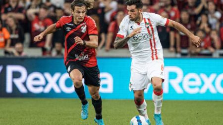 Soi kèo phạt góc Estudiantes vs Athletico/PR, 7h30 ngày 12/8