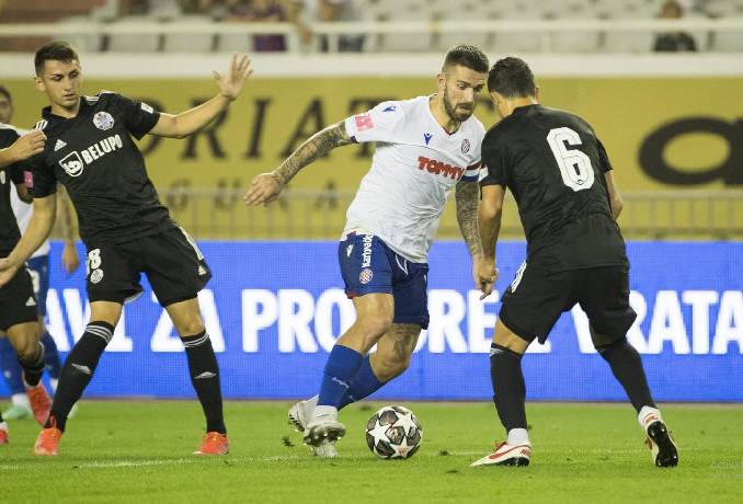 Soi kèo phạt góc Guimaraes vs Hajduk Split, 23h ngày 10/8