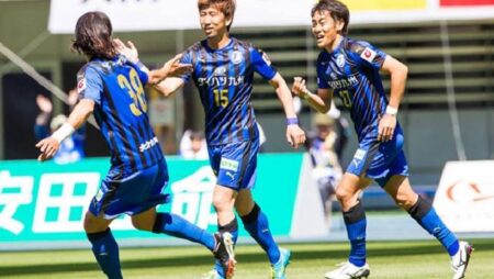 Soi kèo phạt góc Nagoya Grampus vs Gamba Osaka, 16h ngày 27/8