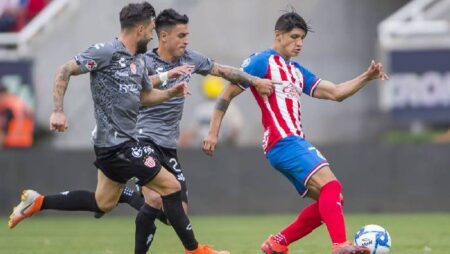 Soi kèo phạt góc Necaxa vs Guadalajara Chivas, 7h ngày 20/8