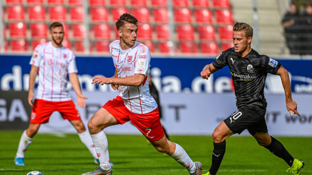 Nhận định kèo Regensburg vs Karlsruhe, 18h00 ngày 20/8 dự đoán Hạng 2 Đức