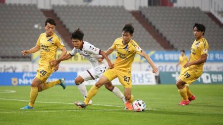 Soi kèo tài xỉu Chungnam Asan vs Gyeongnam hôm nay, 17h ngày 31/8