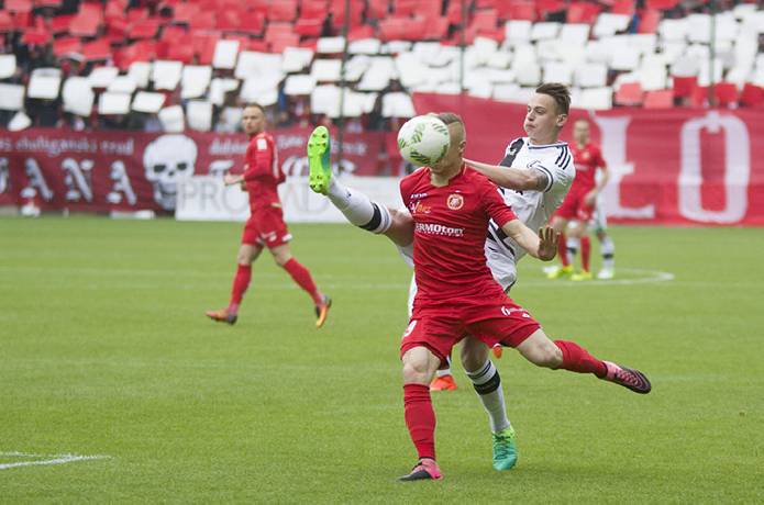 Soi kèo tài xỉu Widzew vs Legia hôm nay, 1h30 ngày 13/8