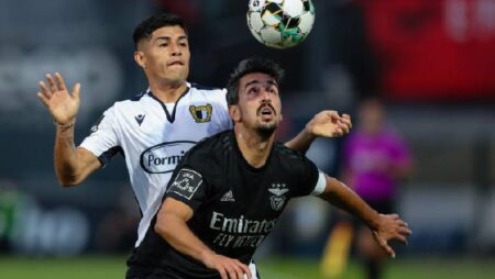 Máy tính dự đoán bóng đá 10/9: Famalicao vs Benfica