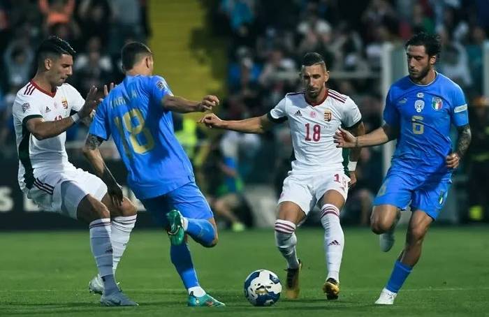 Soi kèo chẵn/ lẻ Hungary vs Italia, 1h45 ngày 27/9