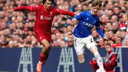 Soi kèo phạt góc Everton vs Liverpool, 18h30 ngày 3/9