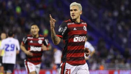 Soi kèo phạt góc Flamengo vs Velez Sarsfield, 7h30 ngày 8/9