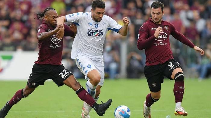 Soi kèo siêu dị Salernitana vs Lecce, 1h45 ngày 17/9