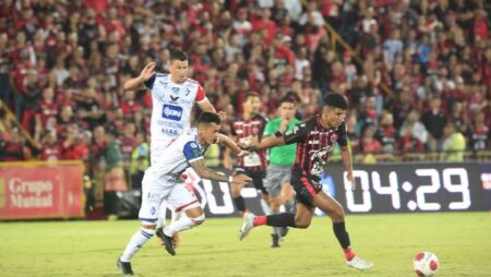 Soi kèo tài xỉu Cartaginés vs Alajuelense hôm nay, 9h ngày 30/9