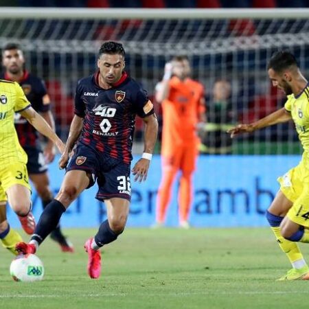 Soi kèo tài xỉu Cosenza vs Como hôm nay 1h30 ngày 1/10
