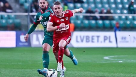 Soi kèo tài xỉu Piast Gliwice vs Slask Wroclaw hôm nay 23h00 ngày 16/9