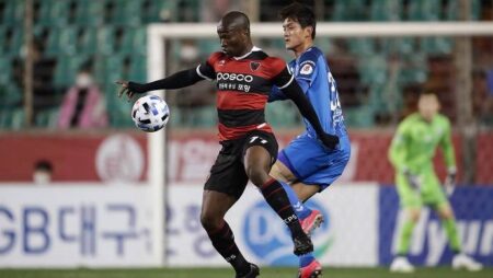 Phân tích kèo hiệp 1 Pohang Steelers vs Ulsan, 13h00 ngày 11/10