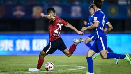 Phân tích kèo hiệp 1 Wuhan Three Towns vs Dalian, 18h30 ngày 25/10