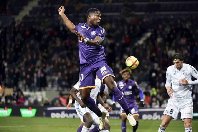 Soi kèo bóng đá Pháp hôm nay 23/10: Toulouse vs Strasbourg