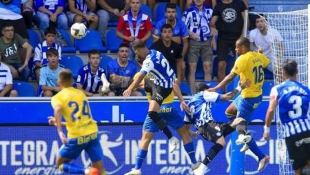 Soi kèo bóng đá Tây Ban Nha hôm nay 2/10: Alaves vs Ponferradina