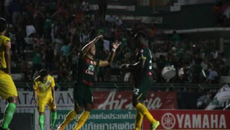 Soi kèo bóng đá Thái Lan nay 19/10: Samut Songkhram vs Krabi