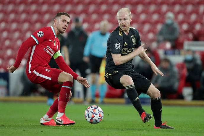 Soi kèo phạt góc Ajax vs Liverpool, 2h ngày 27/10