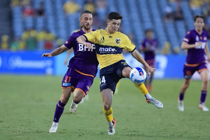 Soi kèo phạt góc Central Coast vs Perth Glory, 13h00 ngày 23/10