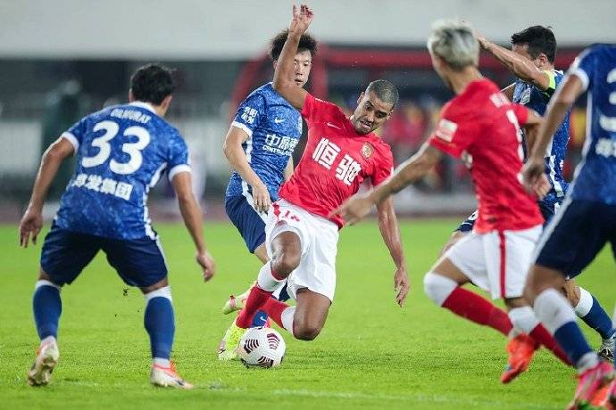 Soi kèo phạt góc Dalian Pro vs Tianjin JMT, 18h30 ngày 4/10