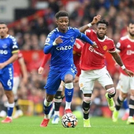 Soi kèo phạt góc Everton vs MU, 1h ngày 10/10