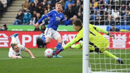 Soi kèo phạt góc Leicester vs Leeds, 2h15 ngày 21/10