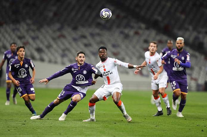 Soi kèo phạt góc Lyon vs Toulouse, 2h ngày 8/10