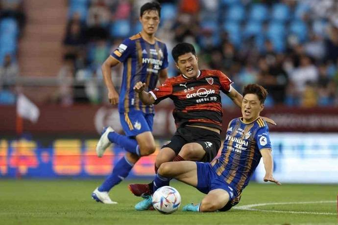 Soi kèo phạt góc Pohang Steelers vs Ulsan, 13h00 ngày 11/10