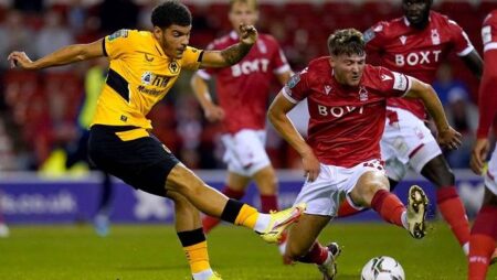 Soi kèo phạt góc Wolves vs Nottingham Forest, 21h00 ngày 15/10