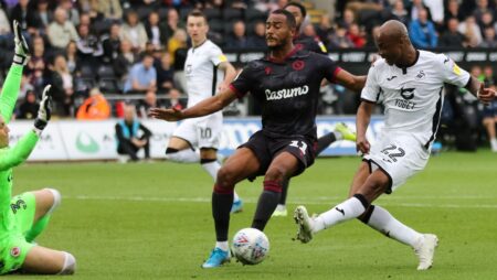 Nhận định kèo Swansea vs Reading, 1h45 ngày 19/10 dự đoán Hạng Nhất Anh